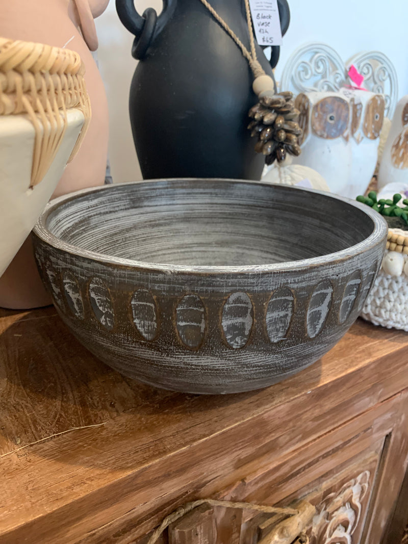 26cm timber bowl. Grey/ white wash