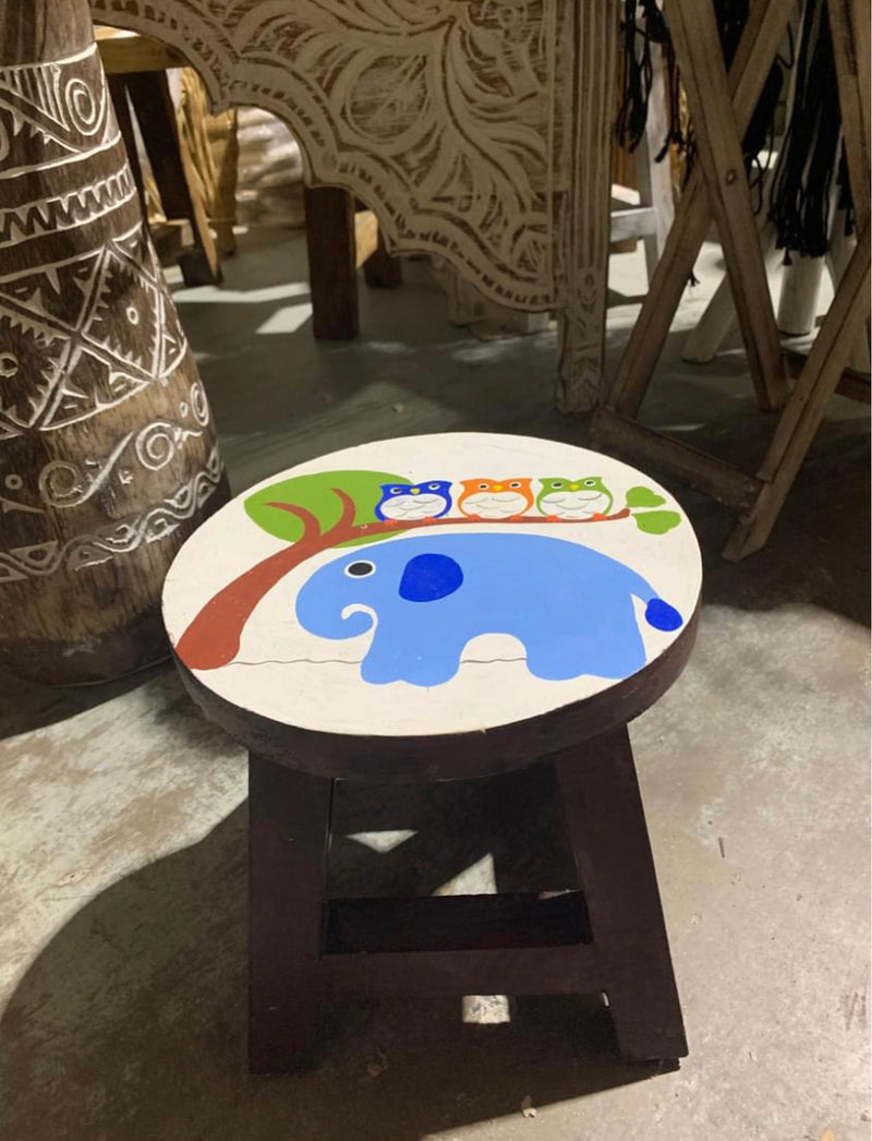 Stool small with elephant