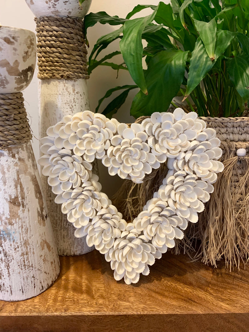 Shell heart. M. Flower style