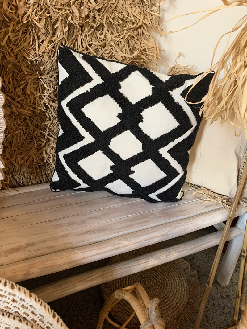 Natural and black cushion covers 45 x 45 (insert not included)